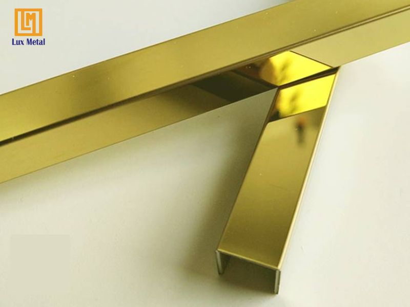 Nẹp inox chữ U trang trí và bảo vệ cạnh trần thạch cao