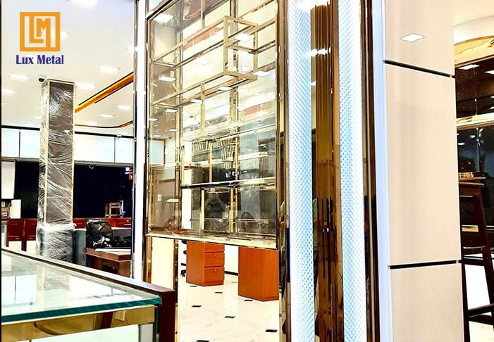 Inox 304 mạ vàng được ứng dụng trong trang trí nội thất sang trọng