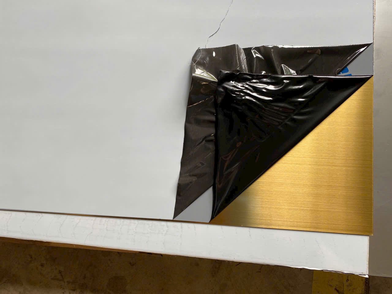 Tấm inox vàng xước