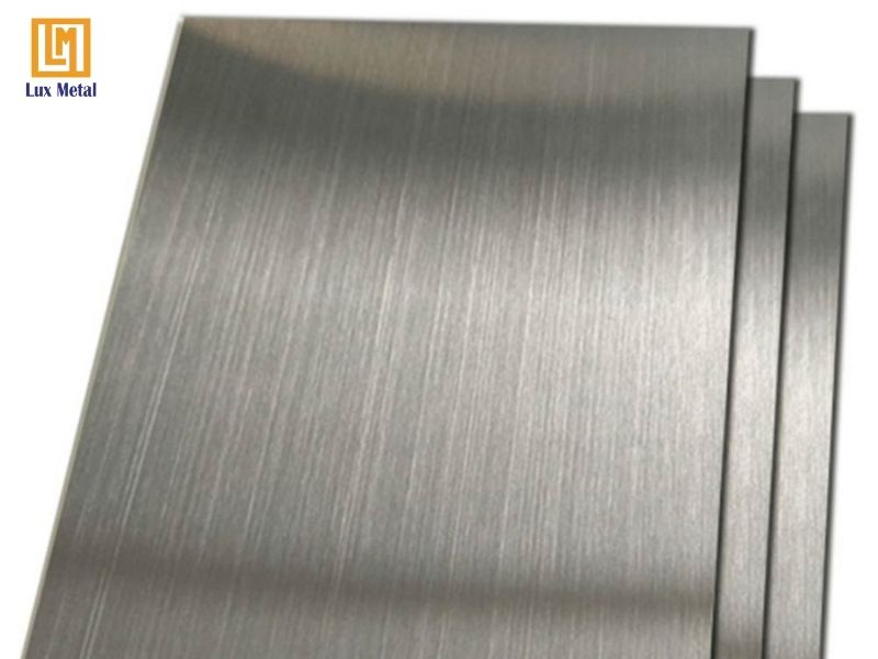 Tấm inox ốp tường cao cấp bảo vệ tường hiệu quả